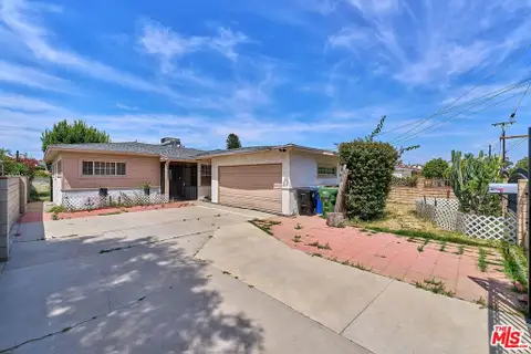 MLS: 26842967
