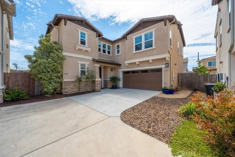 Photo of 1118 Fox Field Lane, Santa Maria, CA 93458 (MLS # NS25185864) Photo of 1118 Fox Field Lane, Santa Maria, CA 93458 (MLS # NS25185864)