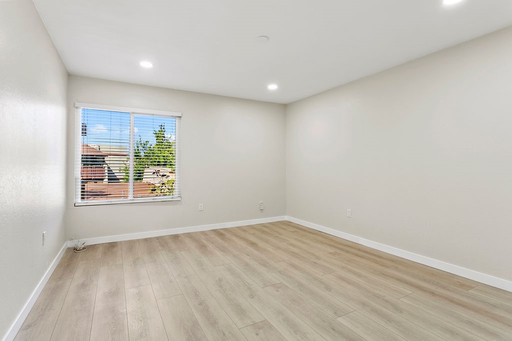 MacArthur Village (MAVL) - Residential