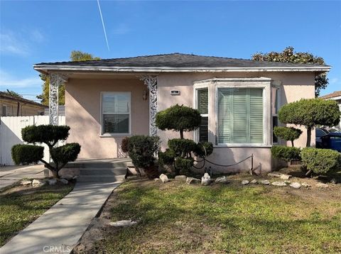 Photo of 3159 Daisy Ave Ave, Long Beach, CA 90806 (MLS # OC26041182)