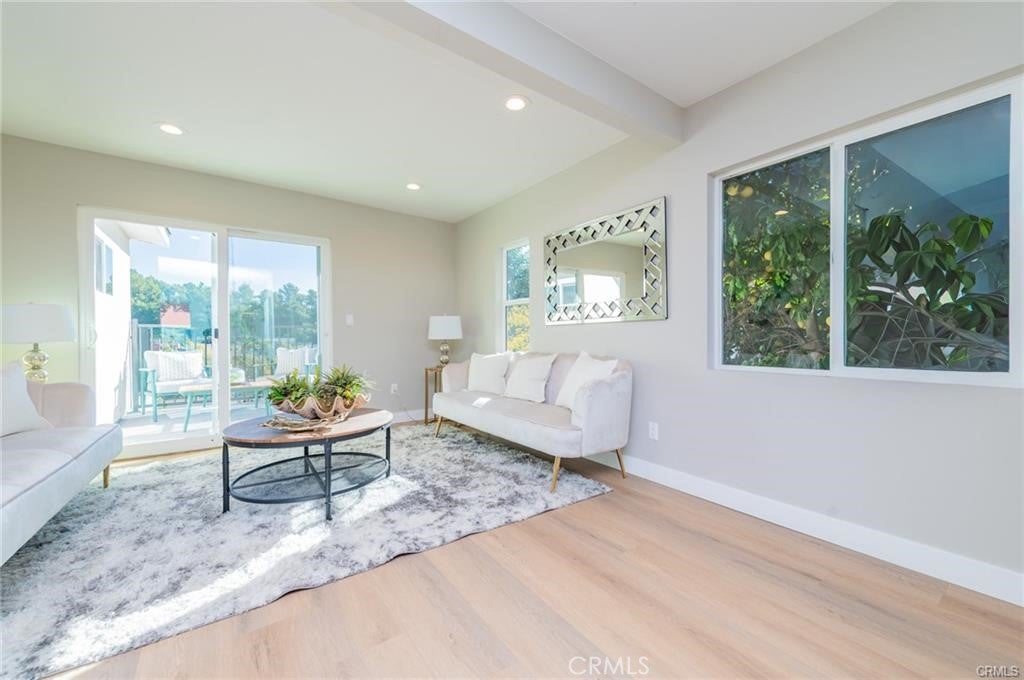 1248 N Bonnie Beach Pl