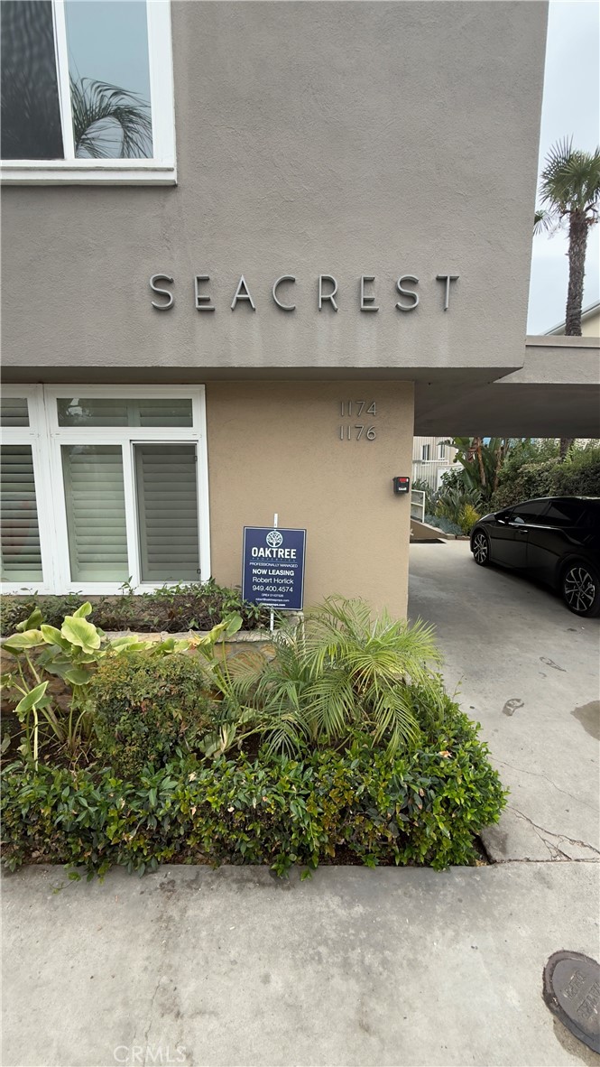Beachside Living at Seacrest Condos – Alamitos Beach
Welcome to Seacrest Condos, where coastal charm meets everyday convenience in the heart of Alamitos Beach. Just a short stroll to Downtown Long Beach, this prime location offers direct access to sandy shores and a spacious oceanfront patio—perfect for enjoying stunning sunrises, sunsets, and the refreshing ocean breeze.
This generously sized 2-bedroom, 1-bathroom condo spans 1,248 sq. ft. and features a stylish retro flair blended with modern updates. Enjoy a renovated kitchen, upgraded bathroom, gleaming hardwood floors, and abundant storage throughout. A separate dining area and spacious living room provide both comfort and versatility for entertaining or relaxing at home.
Additional highlights include:
Private Enclosed Patio
Reserved, secure underground parking
Modern amenities throughout
HOA includes water and trash service
Step outside and explore the vibrant lifestyle that Long Beach has to offer. Cruise the scenic bike and walking paths to Belmont Shore, or discover Downtown’s eclectic mix of shops, restaurants, and nightlife. Iconic destinations like Shoreline Village, the Aquarium of the Pacific, and the Queen Mary are just minutes away. For commuters, the nearby Metro Blue Line provides easy access throughout the region.
Don’t miss your chance to live in one of Long Beach’s most desirable beachside communities. Seacrest Condos offer the perfect blend of location, lifestyle, and low-maintenance living.