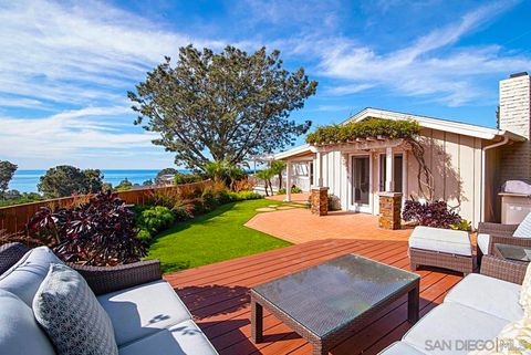 Photo of 573 Amphitheatre Dr Dr, Del Mar, CA 92014 (MLS # 260002617SD)