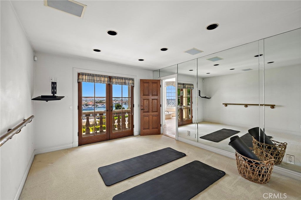 108 Kings Place, Newport Beach CA 92663 - Photo 35