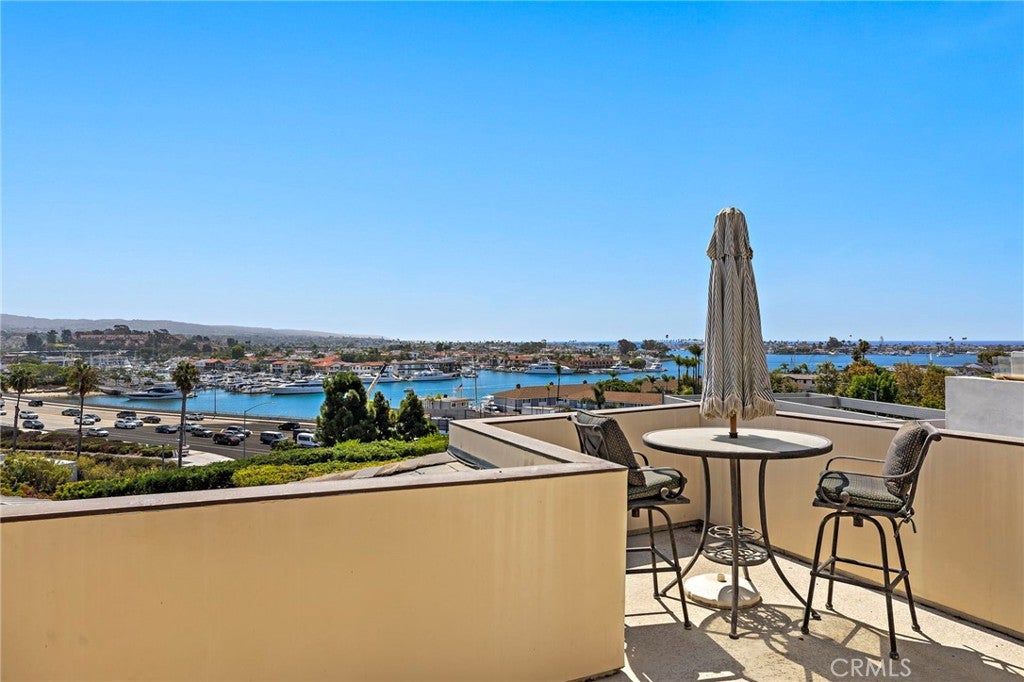108 Kings Place, Newport Beach CA 92663 - Photo 28