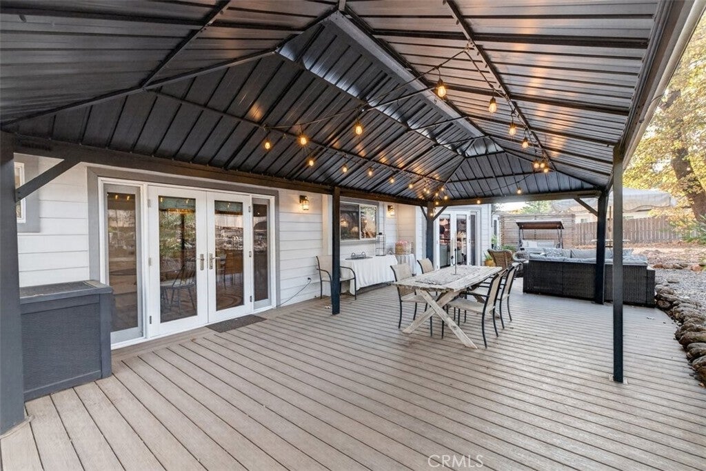 271 Pinewood