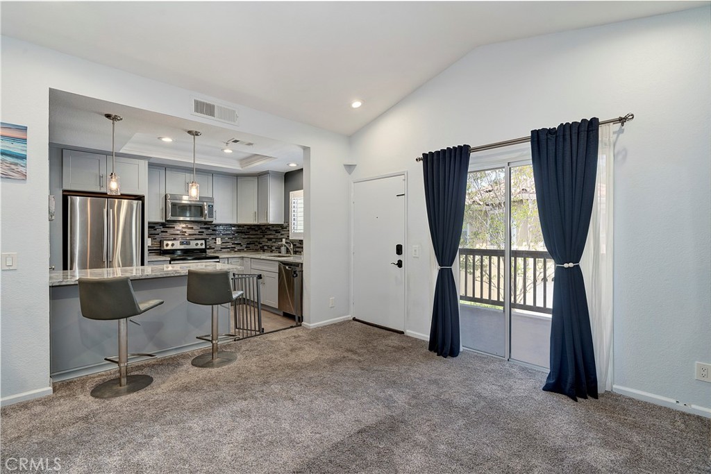 122 Gallery Way