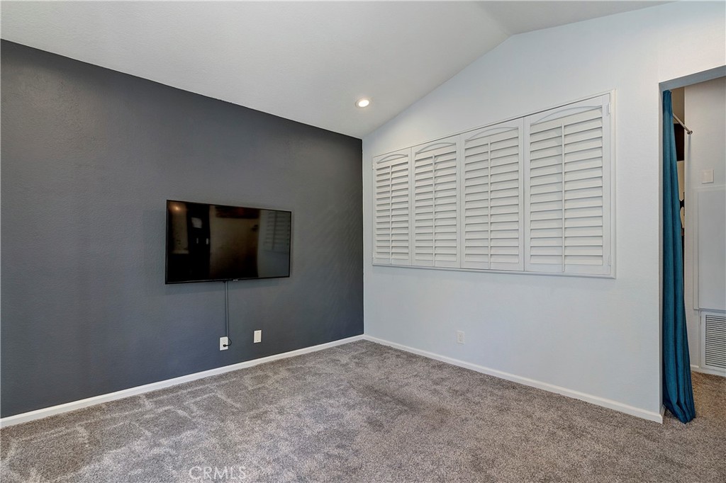 122 Gallery Way