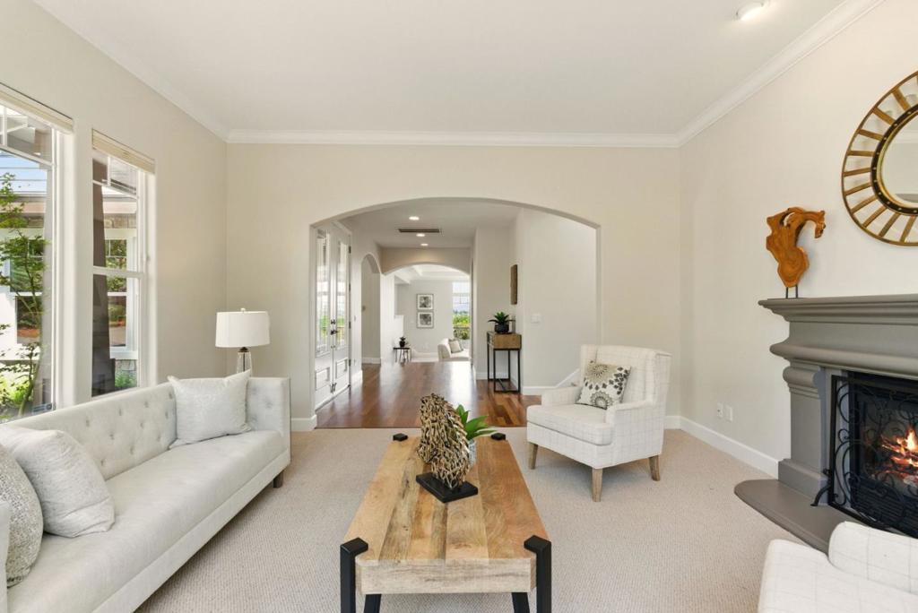 23 Pinnacle Drive