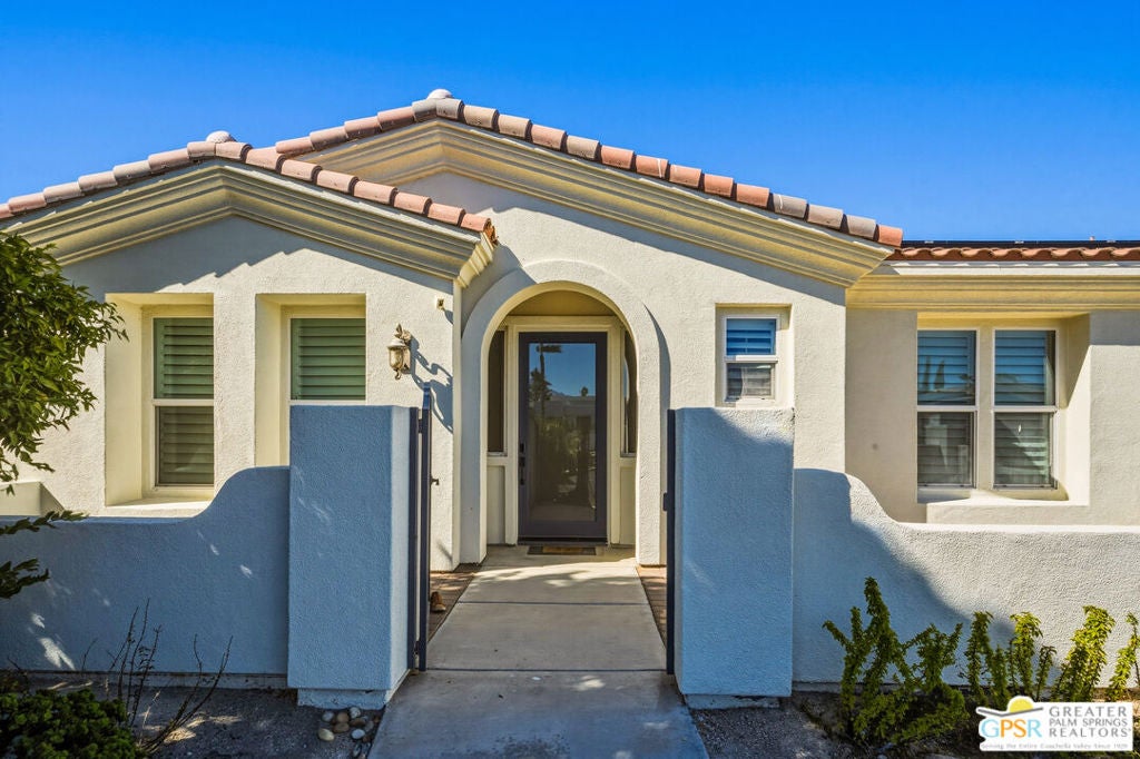 1420 Olga Way