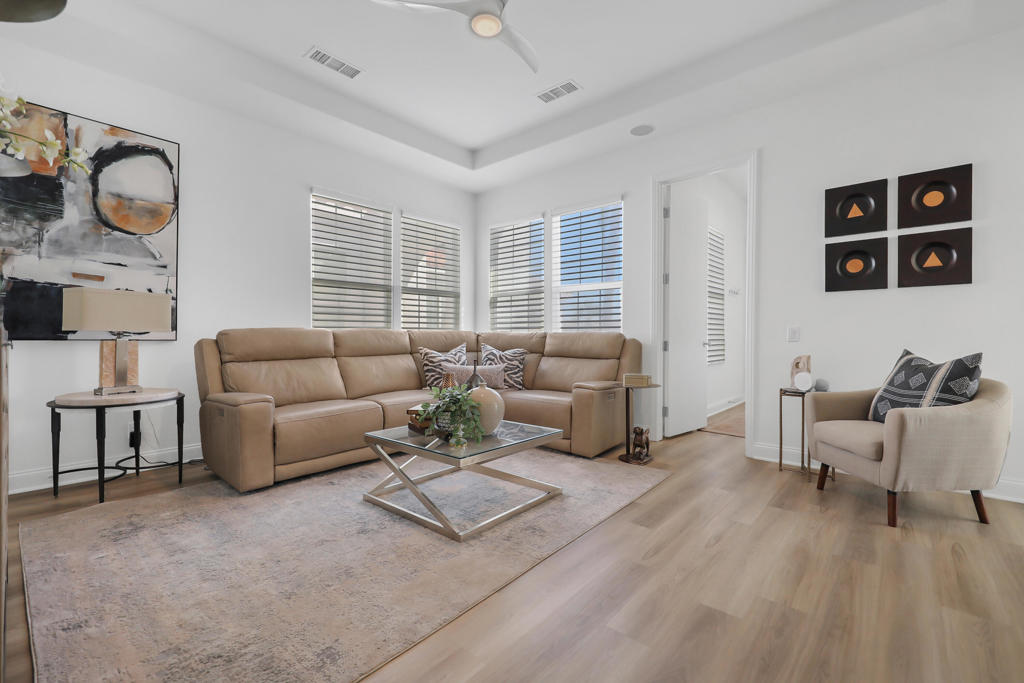 Mountain View CC - Residential Lease