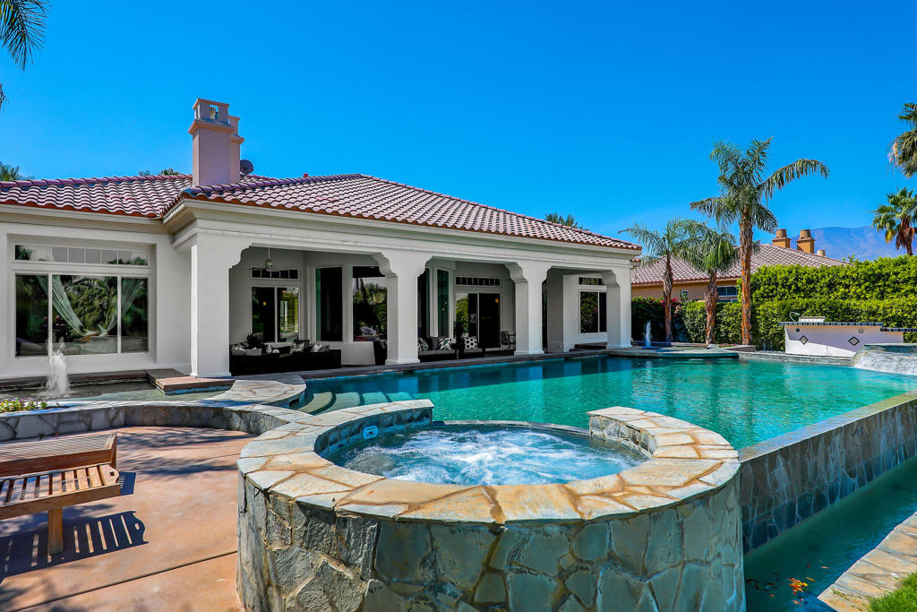 Mountain View CC - Residential Lease
