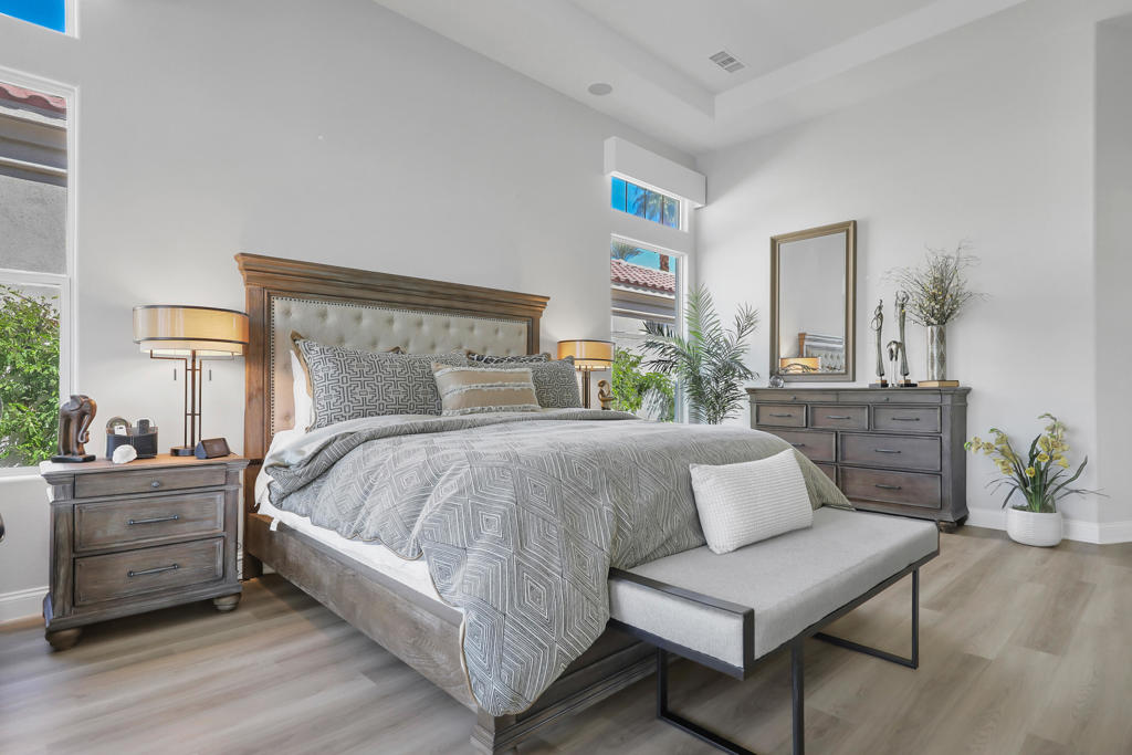 Mountain View CC - Residential Lease