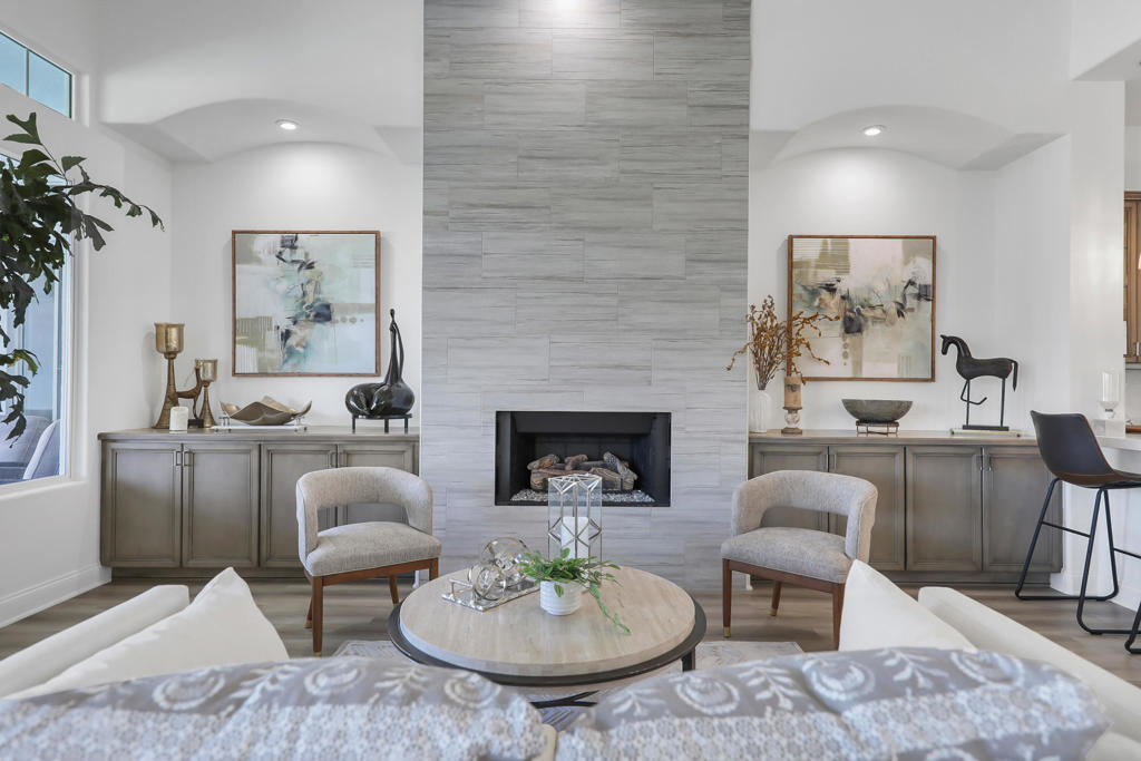 Mountain View CC - Residential Lease