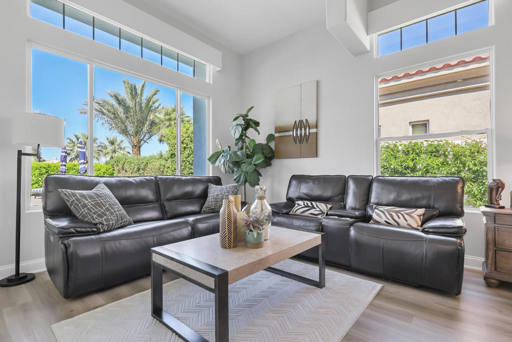 Mountain View CC - Residential Lease