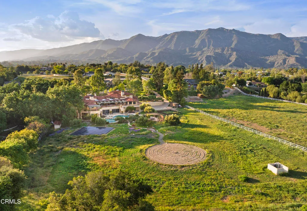 Ojai, California 93023, United States, 5 Bedrooms Bedrooms, ,6 BathroomsBathrooms,Residential,Active,108036