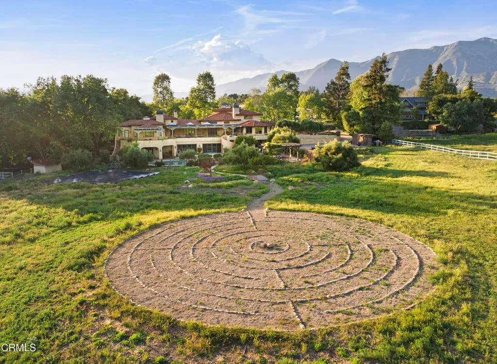 Ojai, California 93023, United States, 5 Bedrooms Bedrooms, ,6 BathroomsBathrooms,Residential,Active,108036