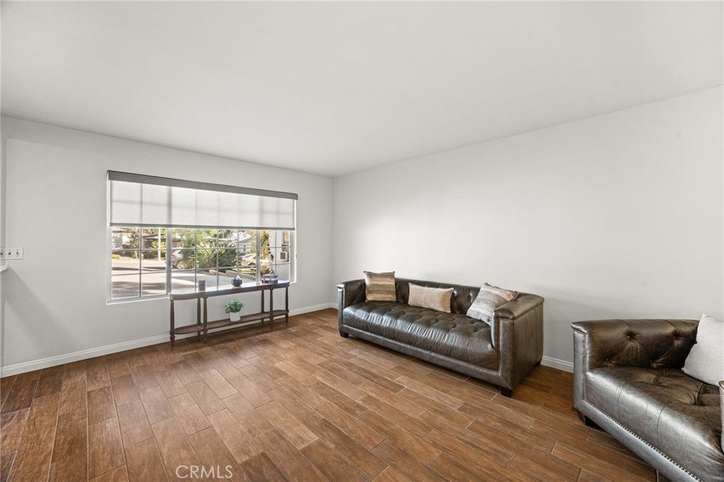 139 N Lincoln Place