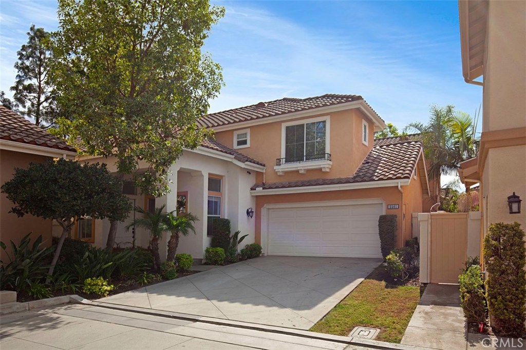 2581 Alister Ave.
