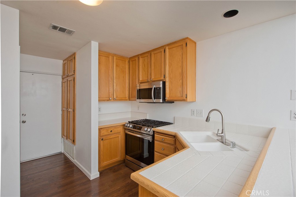 Mtn. View Courtyards (MTCO) - Residential