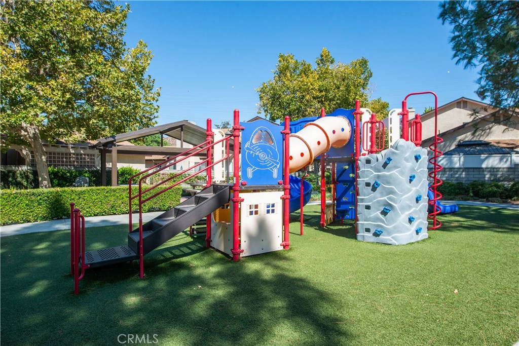 Mtn. View Courtyards (MTCO) - Residential