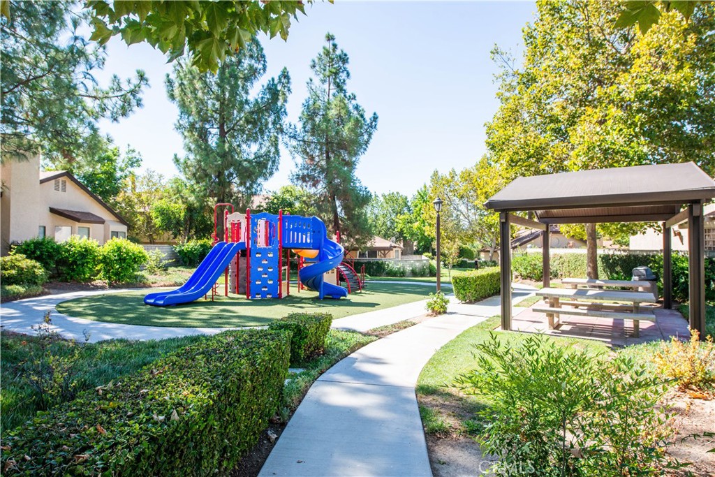 Mtn. View Courtyards (MTCO) - Residential