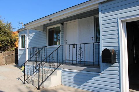 Photo of 1109 Del Mar Avenue, Chula Vista, CA 91911 (MLS # PTP2509187)