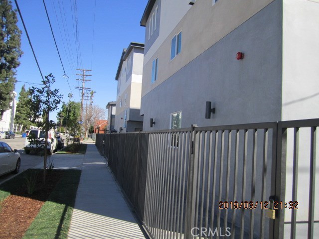 6220 Tyrone Avenue 6220 1/2