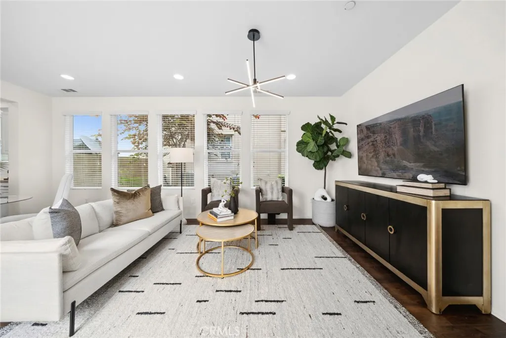 Irvine, California 92618, United States, 3 Bedrooms Bedrooms, ,3 BathroomsBathrooms,Residential,Active,149553