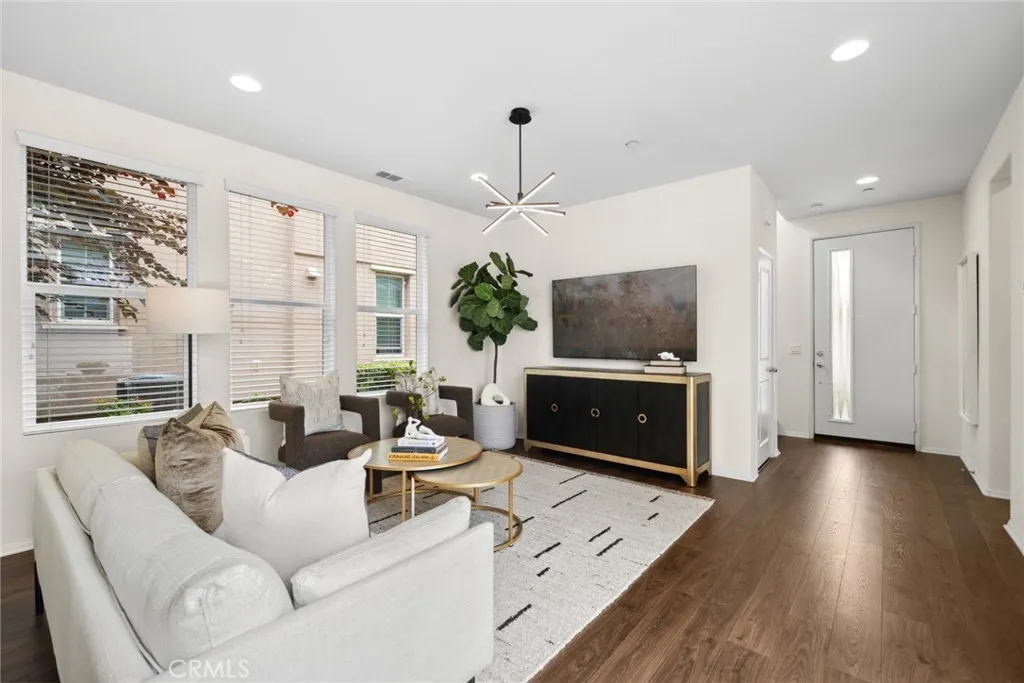 Irvine, California 92618, United States, 3 Bedrooms Bedrooms, ,3 BathroomsBathrooms,Residential,Active,149553