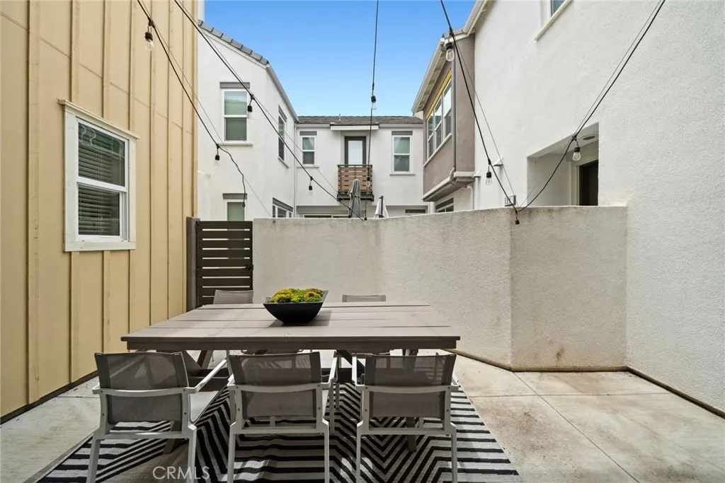 Irvine, California 92618, United States, 3 Bedrooms Bedrooms, ,3 BathroomsBathrooms,Residential,Active,149553