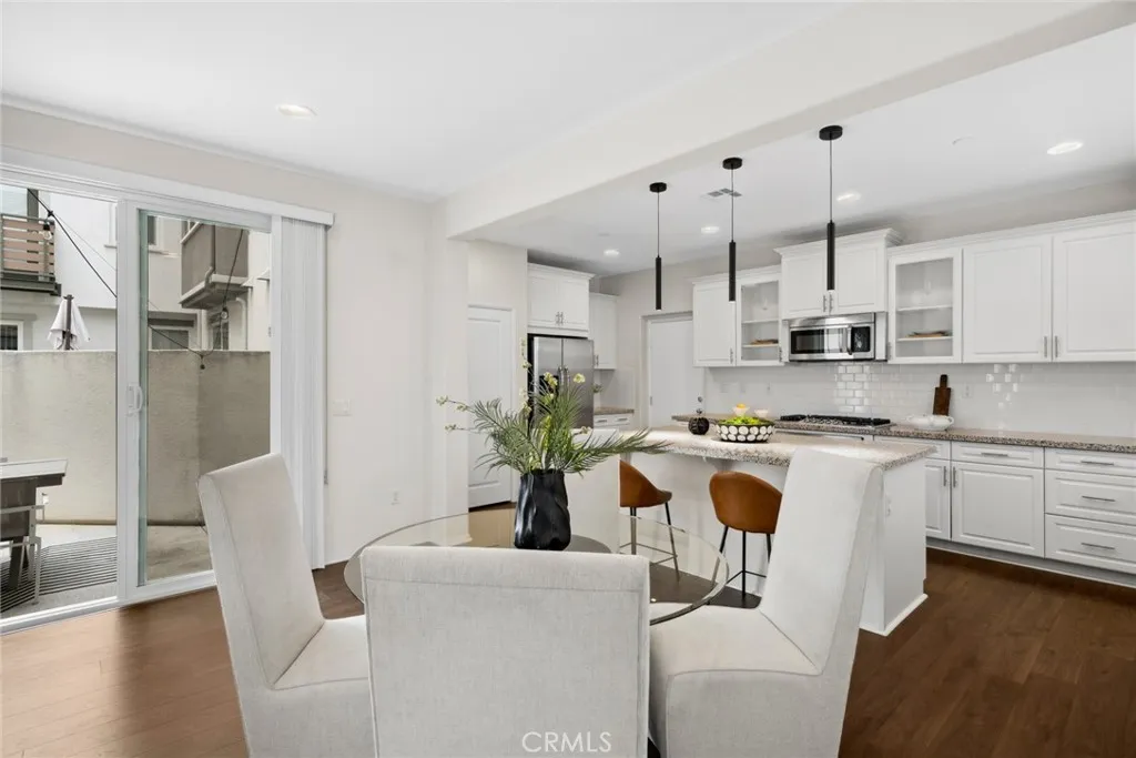 Irvine, California 92618, United States, 3 Bedrooms Bedrooms, ,3 BathroomsBathrooms,Residential,Active,149553