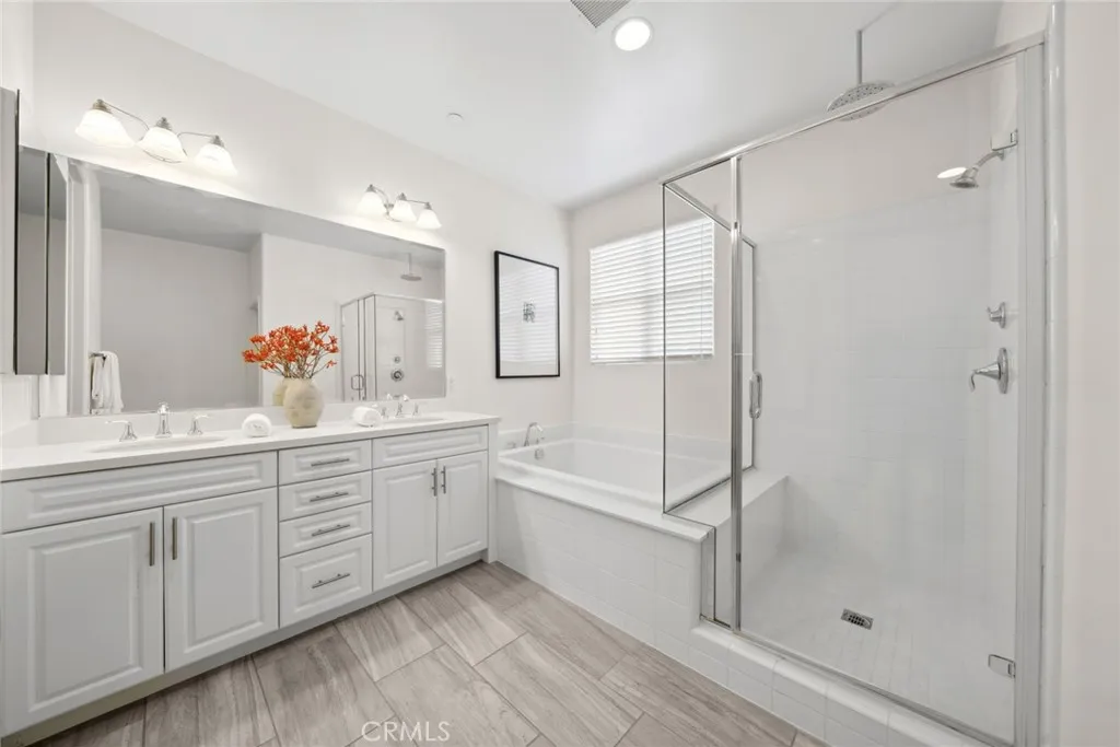 Irvine, California 92618, United States, 3 Bedrooms Bedrooms, ,3 BathroomsBathrooms,Residential,Active,149553