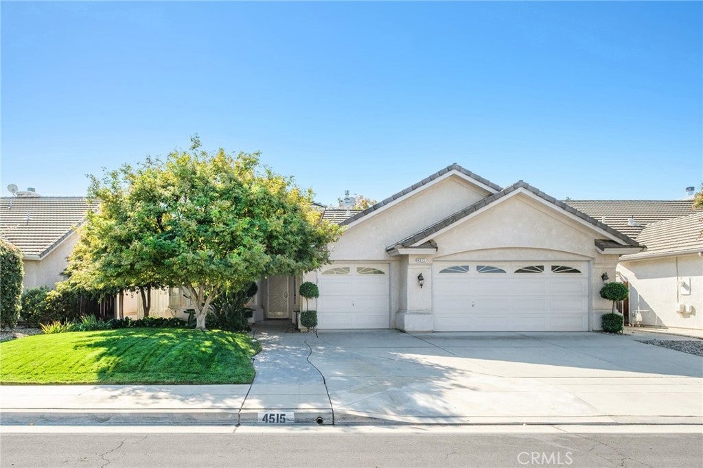 4515 W Oswego