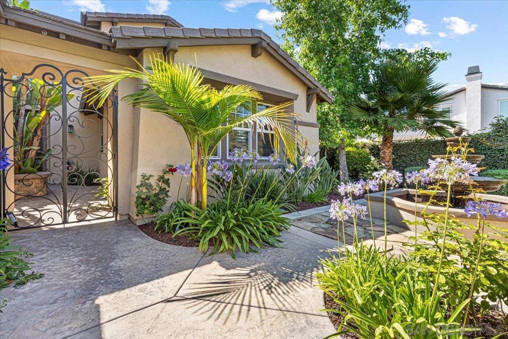 6839 Helenite Pl