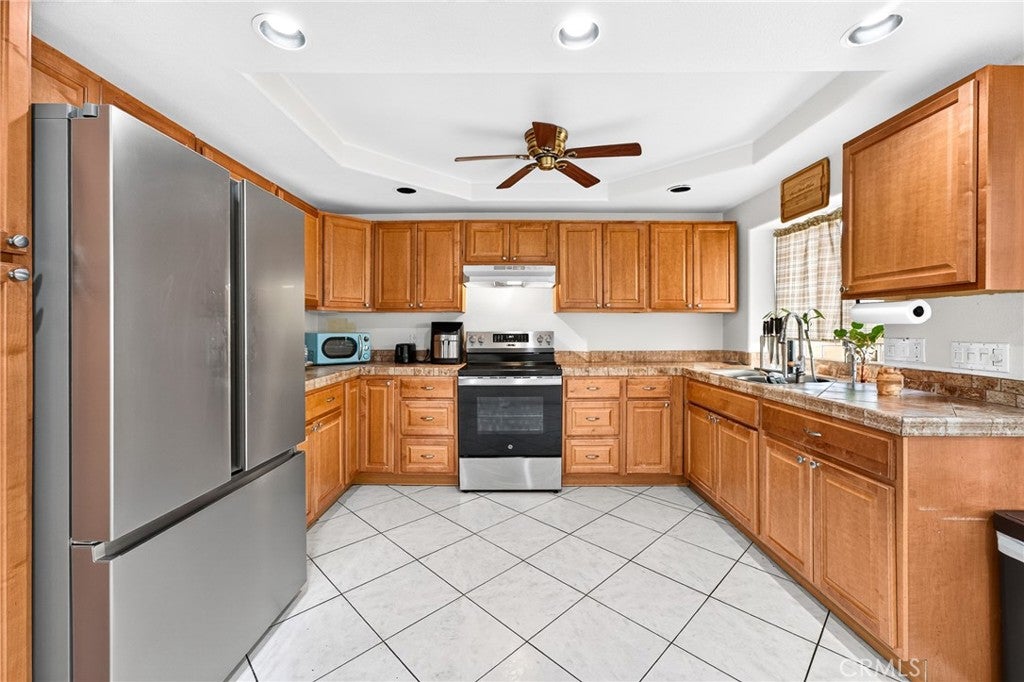 53485 Avenida Alvarado