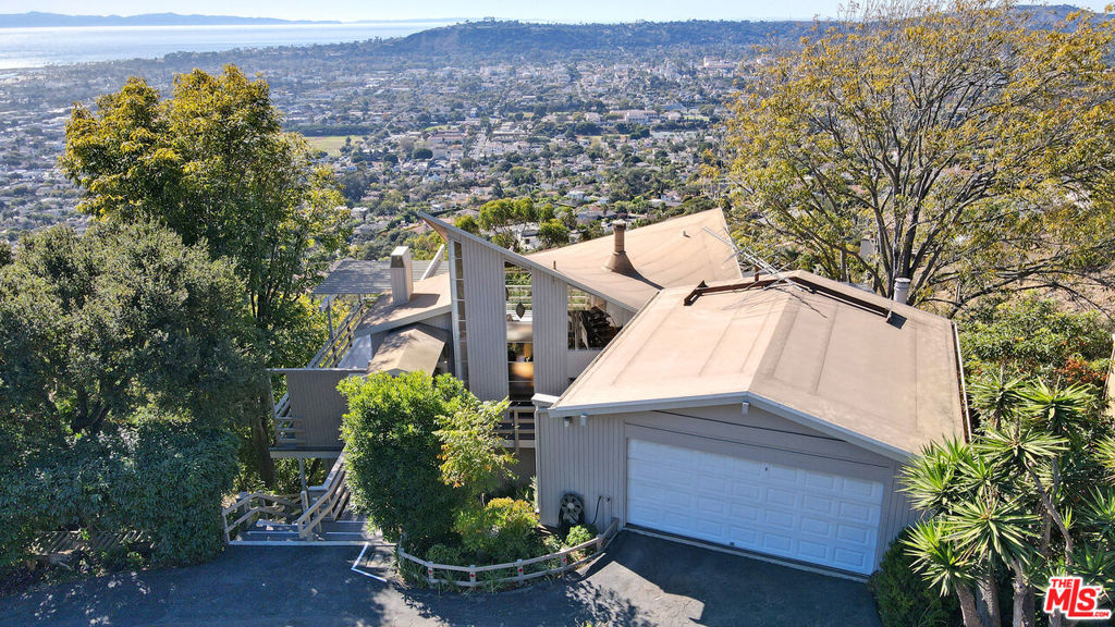 395 Loma Media Road