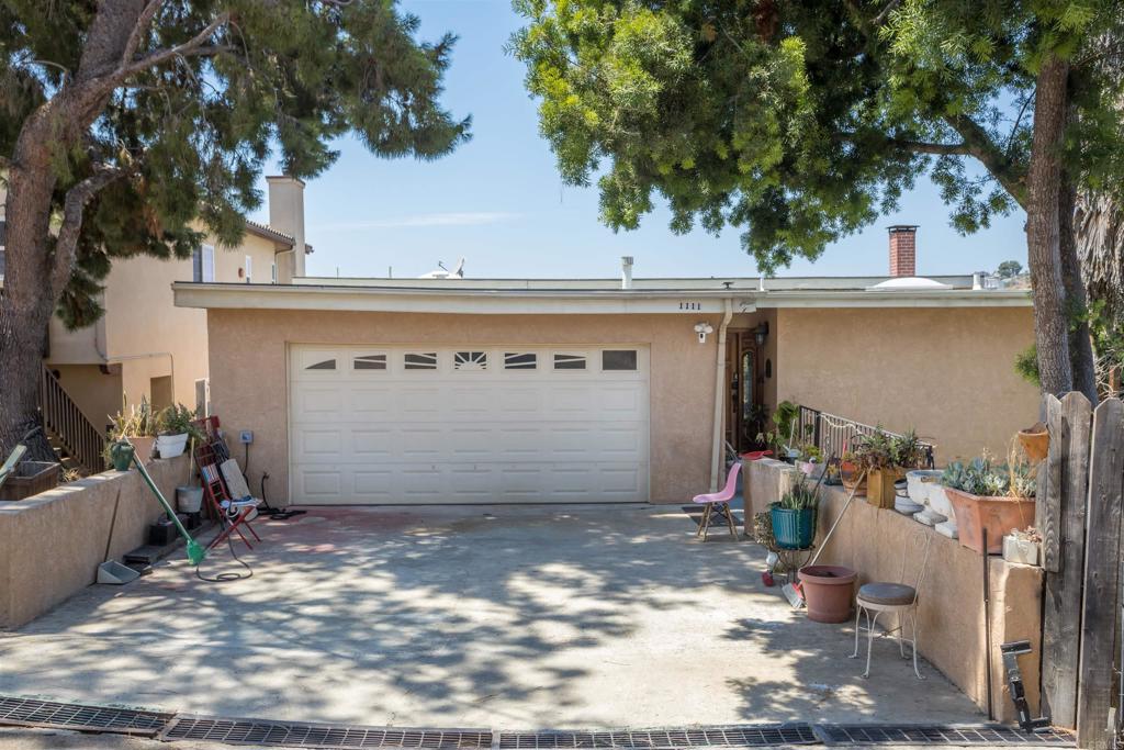 1111 La Mesa Avenue