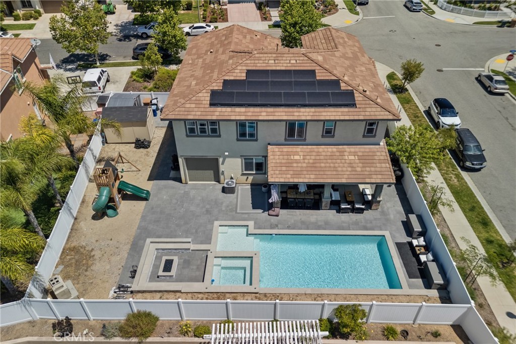 232 River Str