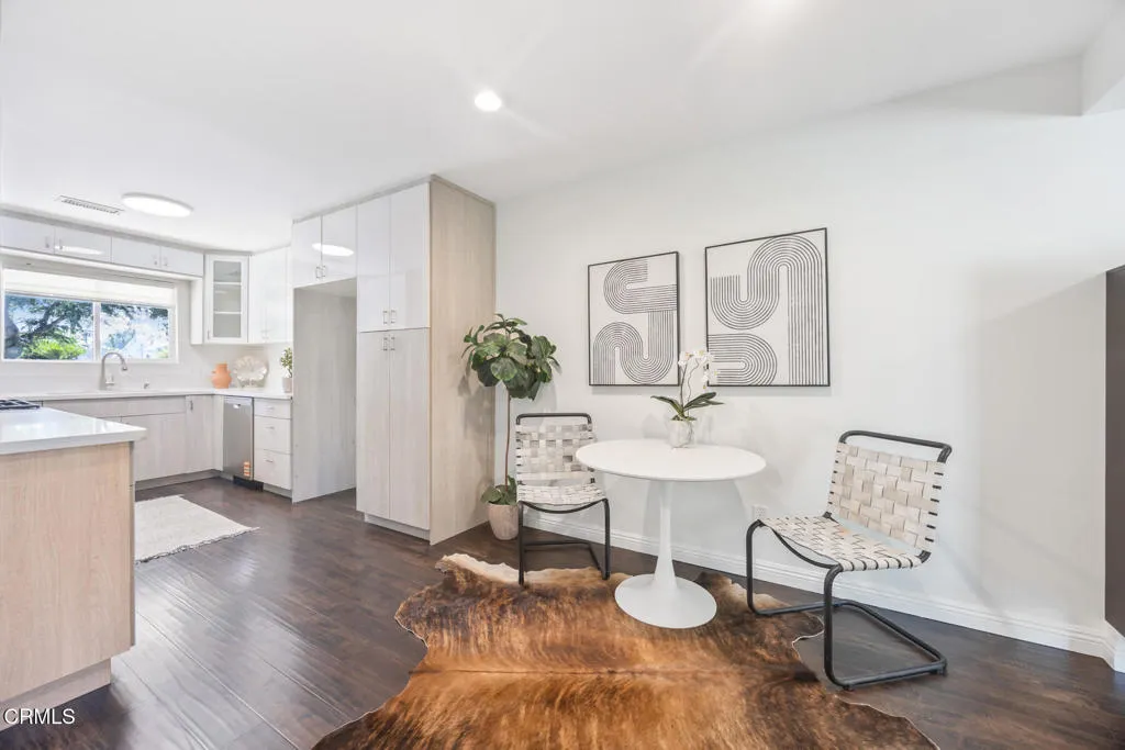 Azusa, California 91702, United States, 3 Bedrooms Bedrooms, ,2 BathroomsBathrooms,Residential,Active,168511