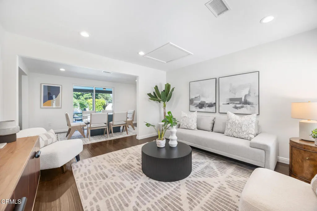 Azusa, California 91702, United States, 3 Bedrooms Bedrooms, ,2 BathroomsBathrooms,Residential,Active,168511