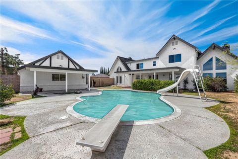 14287 Bochee Apple Valley CA 92307