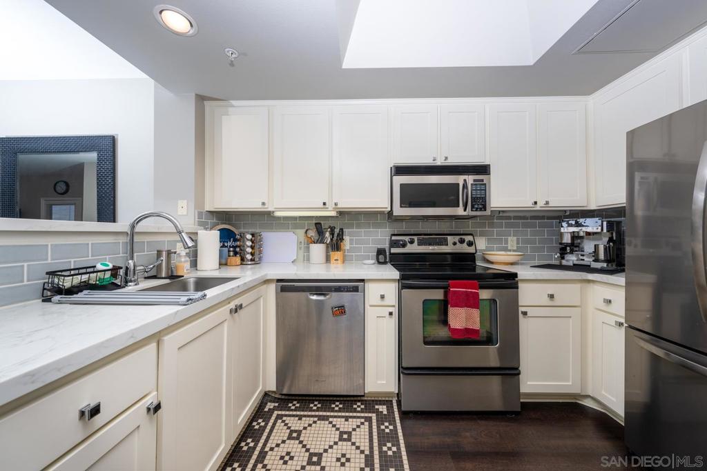 2400 5th Ave 236