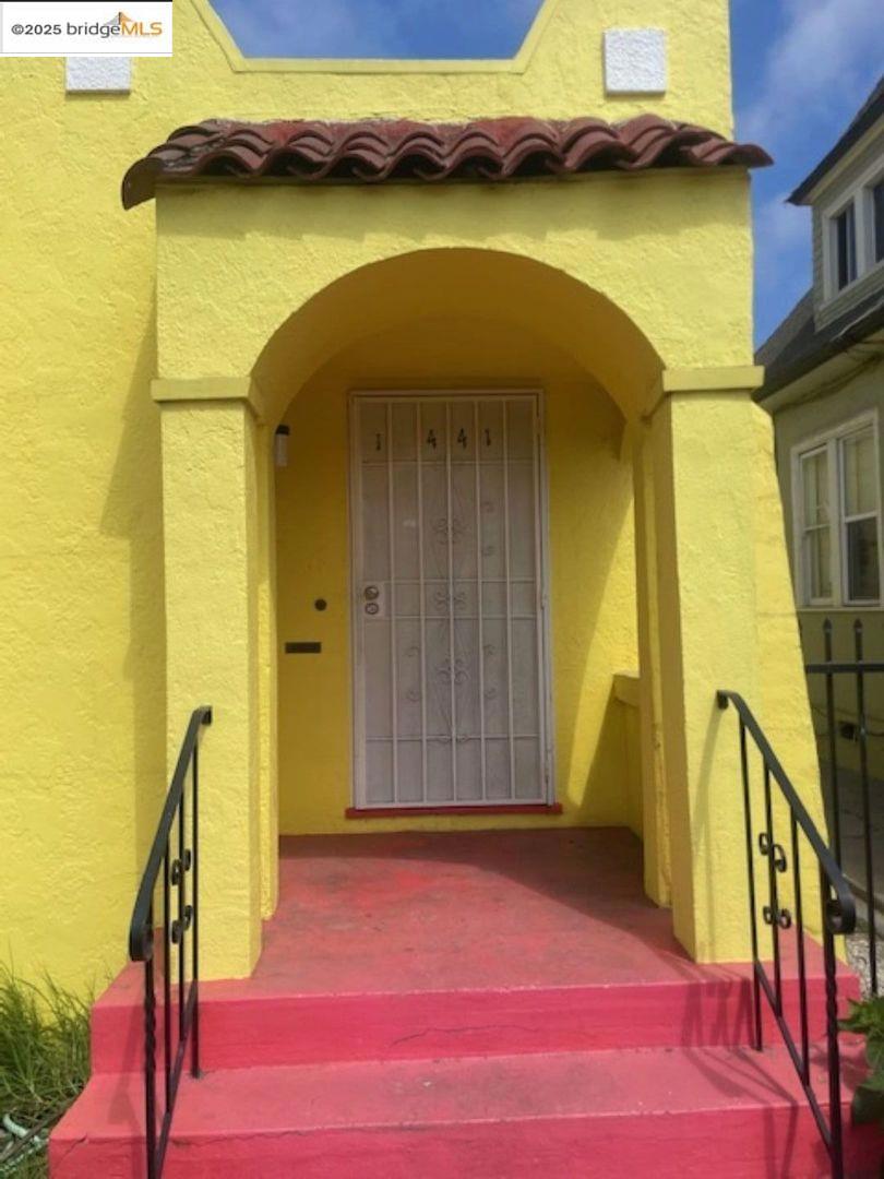 Property is spacious and has an additional bonus room which can be used for guests or storage of personal items. Large backyard suitable for an ADU. Spacious basement with washer and dryer. Located near local grocery store and also steps away from Oakland Public library. Off street parking. Interior recently painted, and new carpet installed in bedrooms.