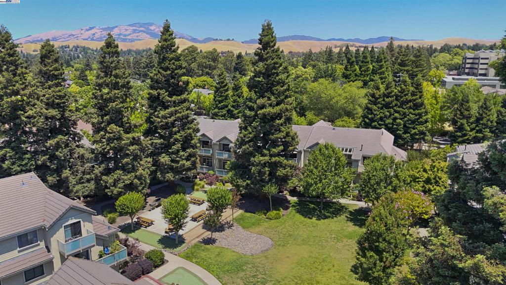 DANVILLE - Residential