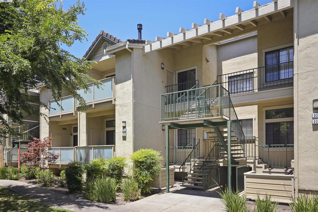 DANVILLE - Residential