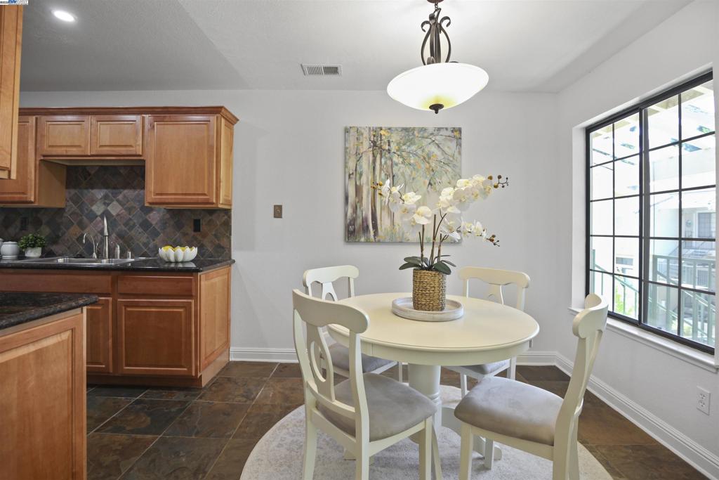 DANVILLE - Residential