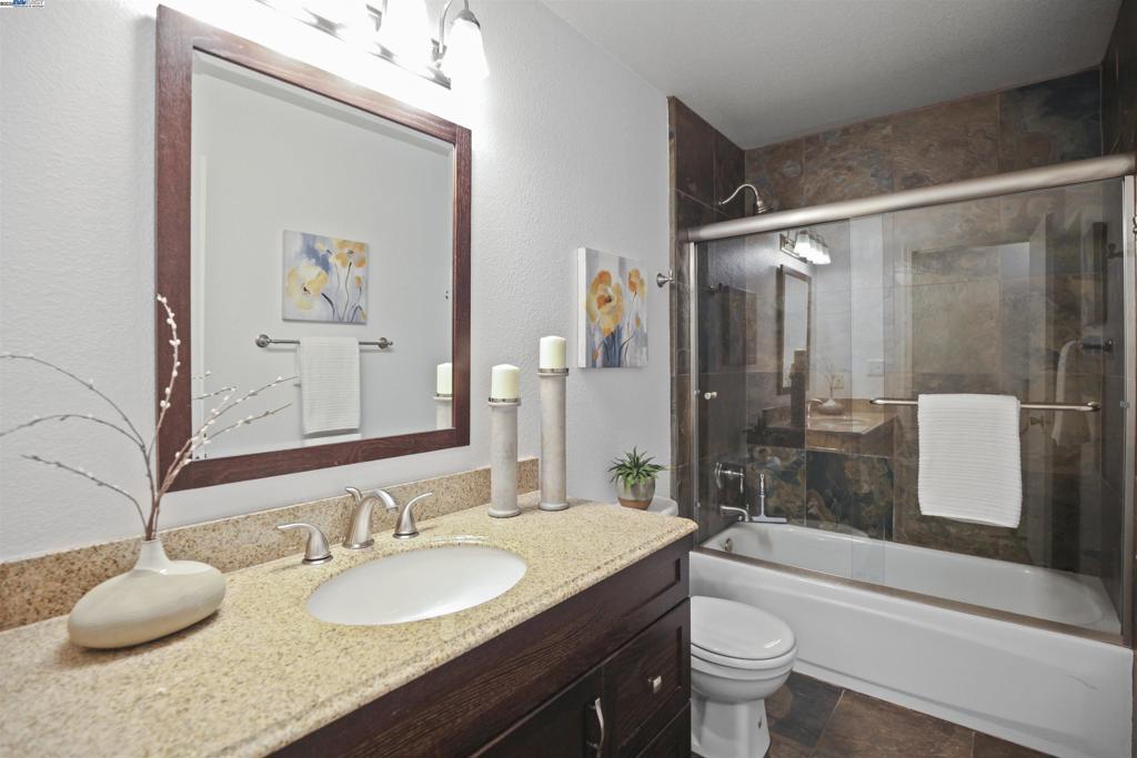 DANVILLE - Residential