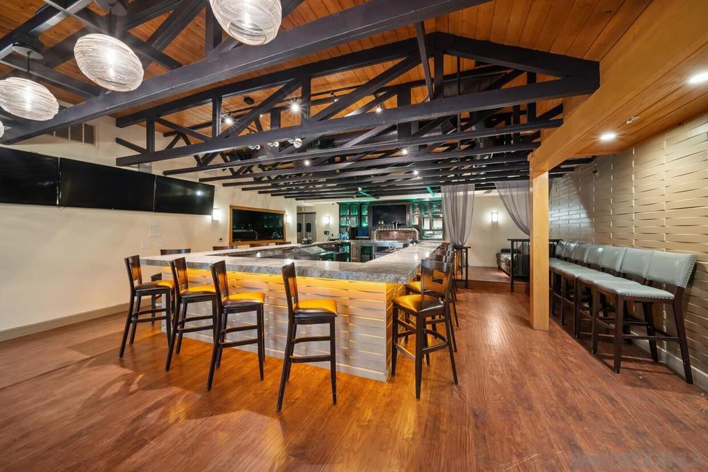 1144 Black Oak Dr