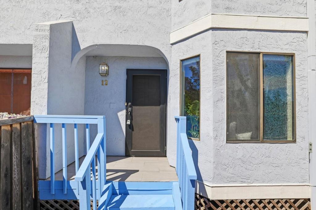 895 Quince Avenue 12
